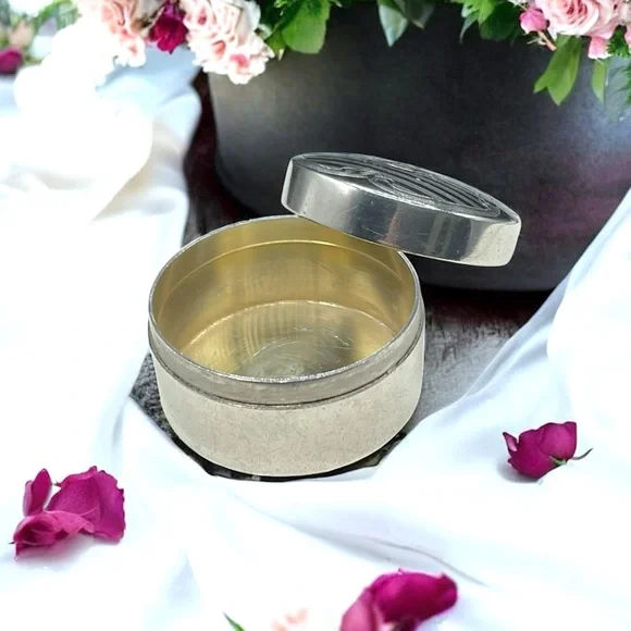 Sterling Silver Round Trinket Box 16.19 grams - Picture 5 of 9